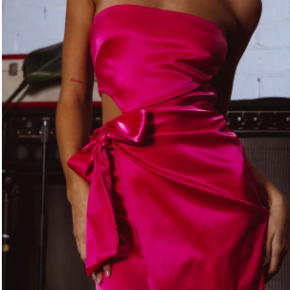 Pink Fushia Strapless Satin Bow Dress